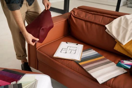 Как происходит перетяжка дивана