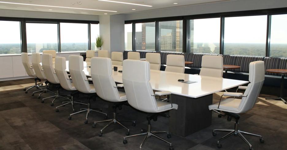 Перетяжка мебели по безналу заказать